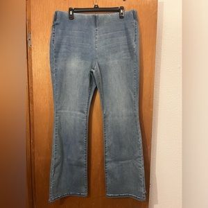 Women’s Soft Surroundings pull on jeans size large